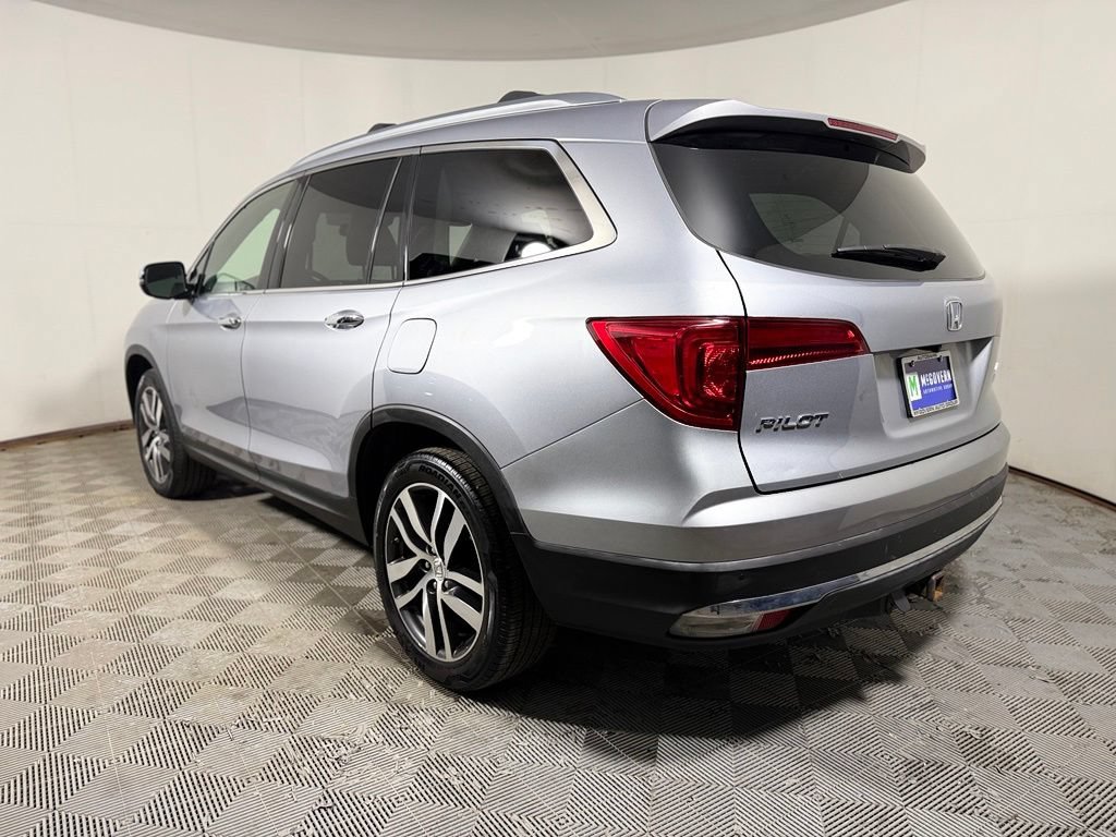 Used 2017 Honda Pilot Elite image 4