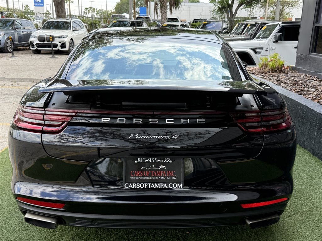 Used 2017 Porsche Panamera 4 AWD/4WD image 5