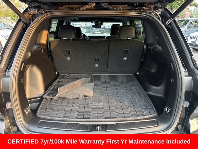Used 2025 Jeep Grand Cherokee Altitude AWD/4WD image 15