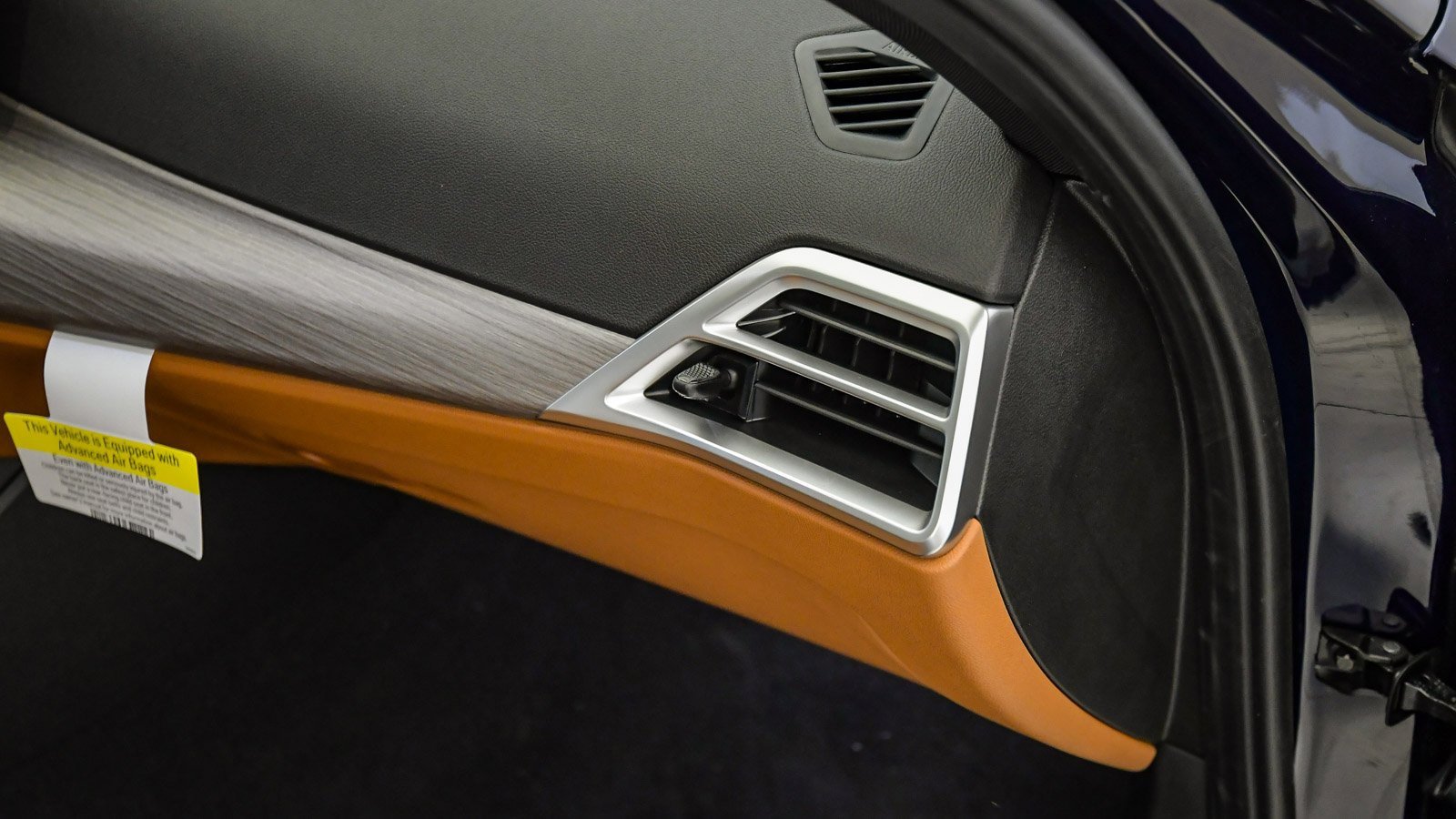 New 2026 BMW 330i Sedan w/ M Sport Package image 17