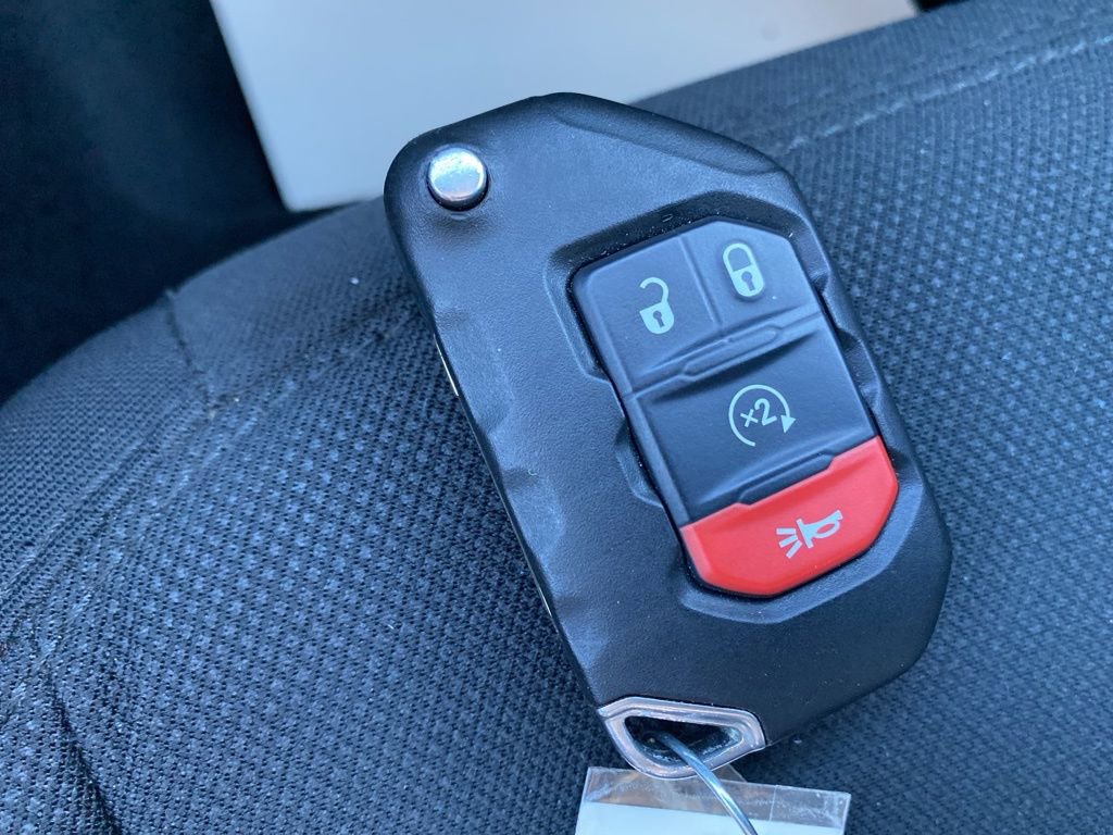 Used 2022 Jeep Gladiator Sport image 26