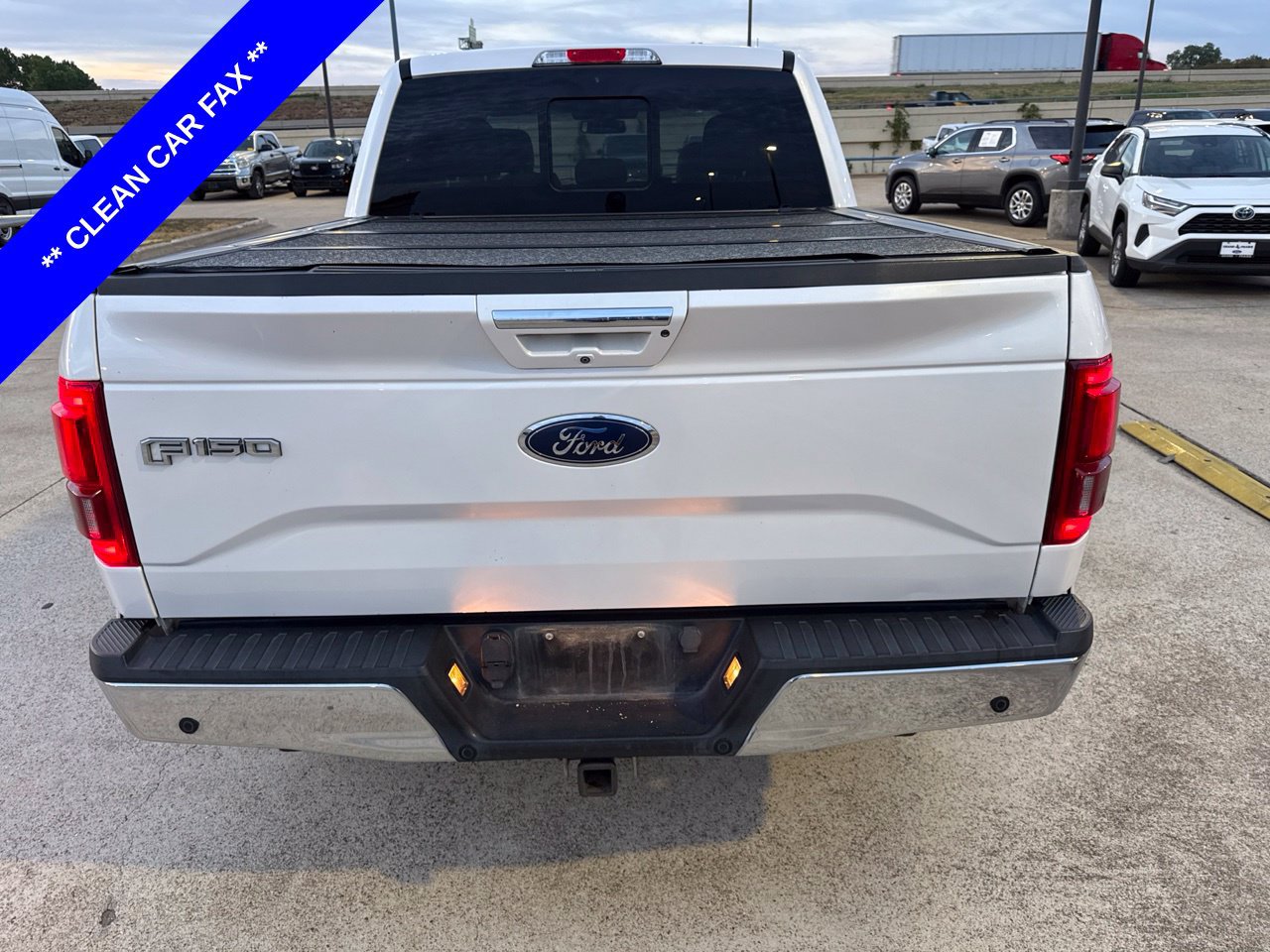 Used 2015 Ford F150 Lariat w/ Equipment Group 502A Luxury AWD/4WD image 9