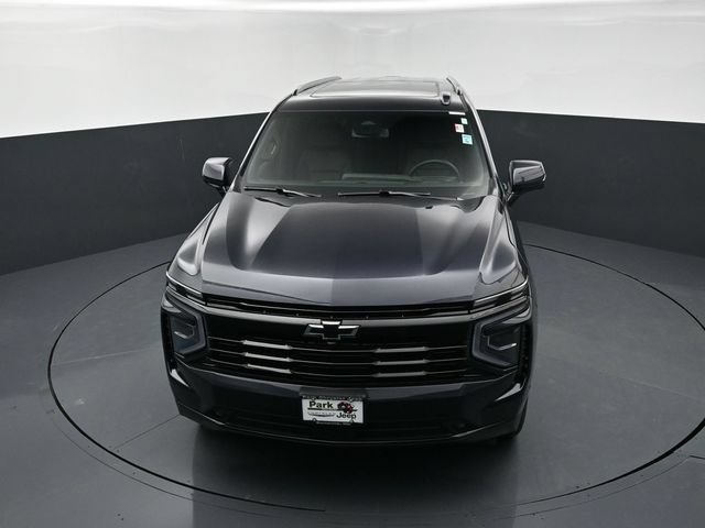 Used 2026 Chevrolet Suburban RST w/ Comfort Package AWD/4WD image 13