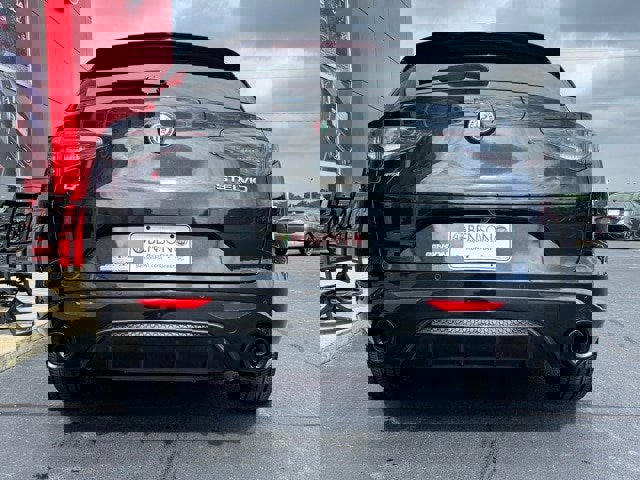 New 2025 Alfa Romeo Stelvio Sprint image 5