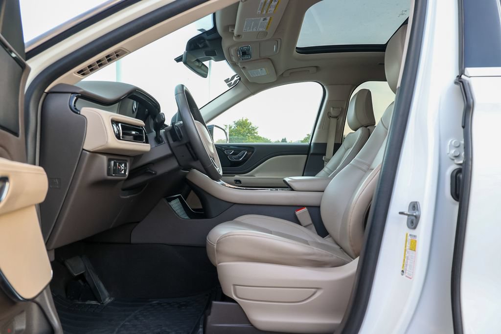Used 2022 Lincoln Aviator AWD w/ Premium Package image 31