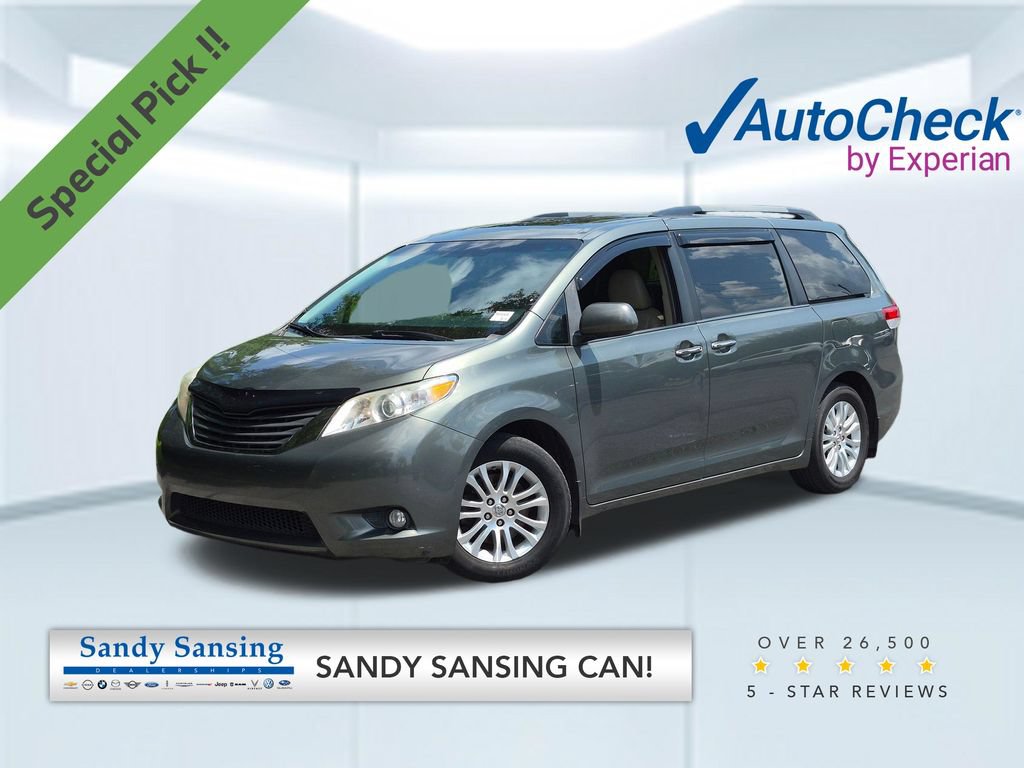 Used 2014 Toyota Sienna XLE FWD image 1