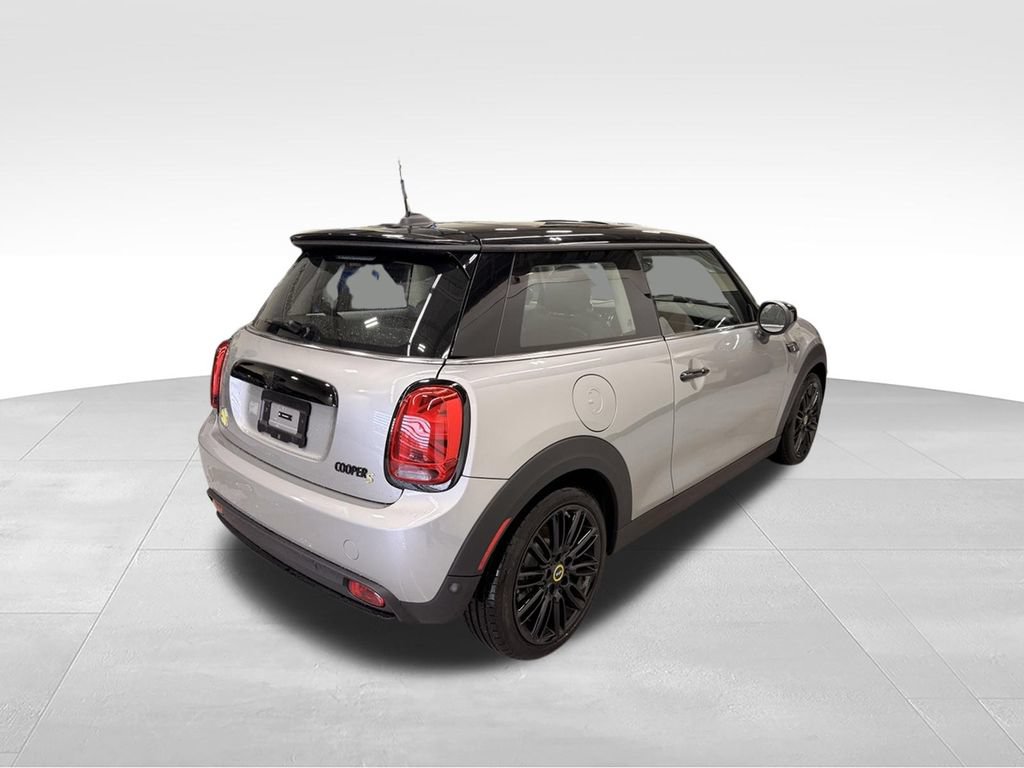 Certified 2024 MINI Cooper SE FWD image 6