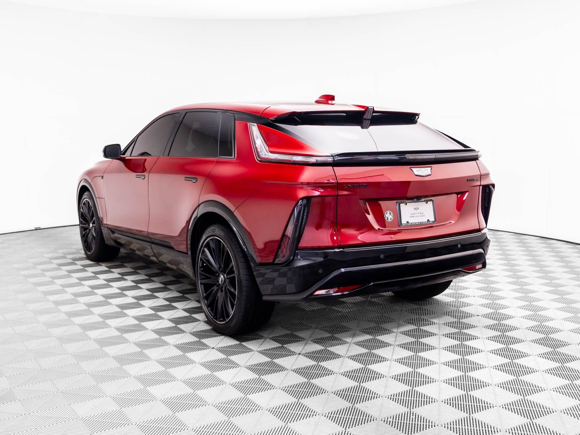 Certified 2024 Cadillac Lyriq Tech AWD/4WD image 3