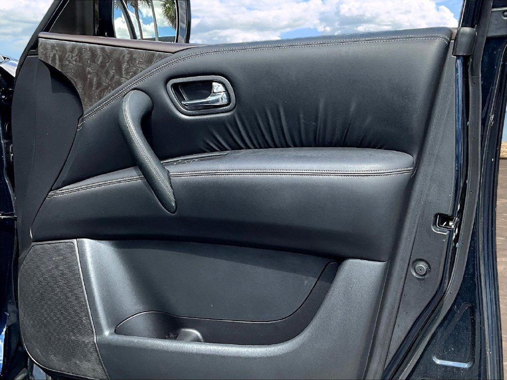 Used 2022 Nissan Armada Platinum w/ Captain's Chairs Package RWD image 28
