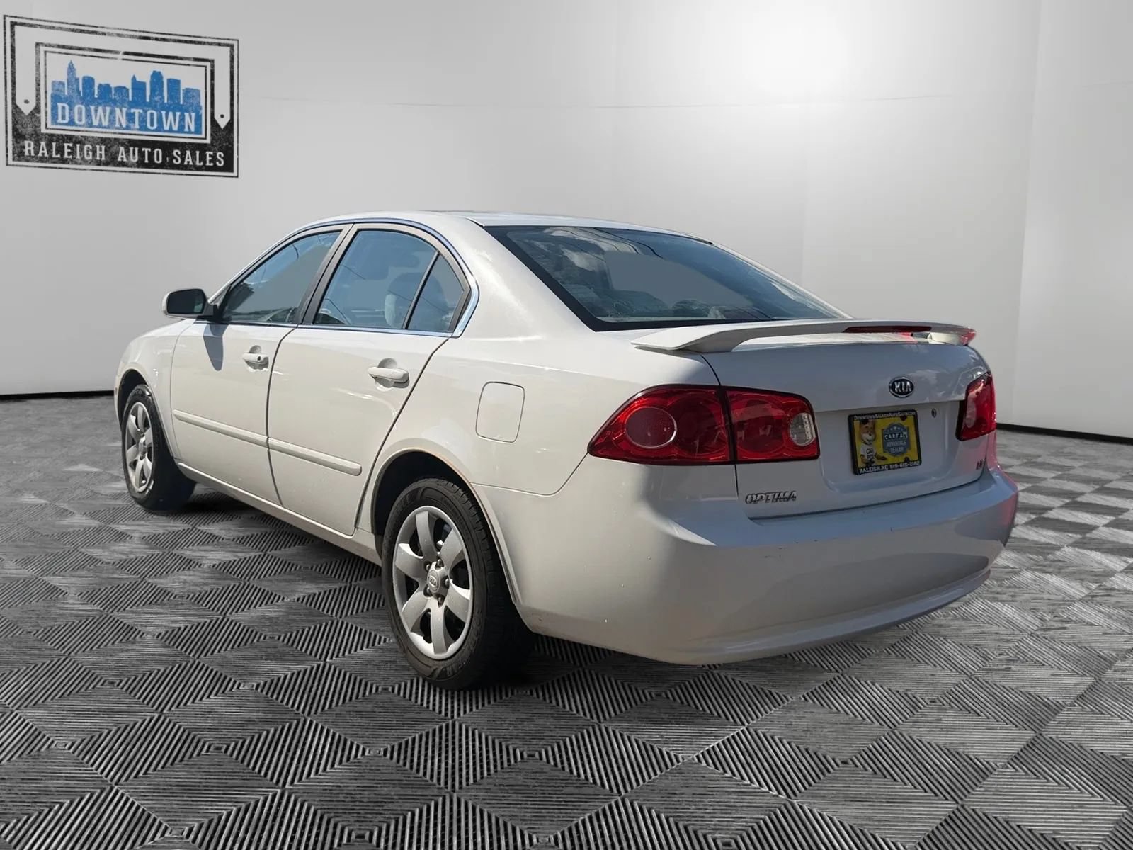 Used 2008 Kia Optima LX FWD image 8