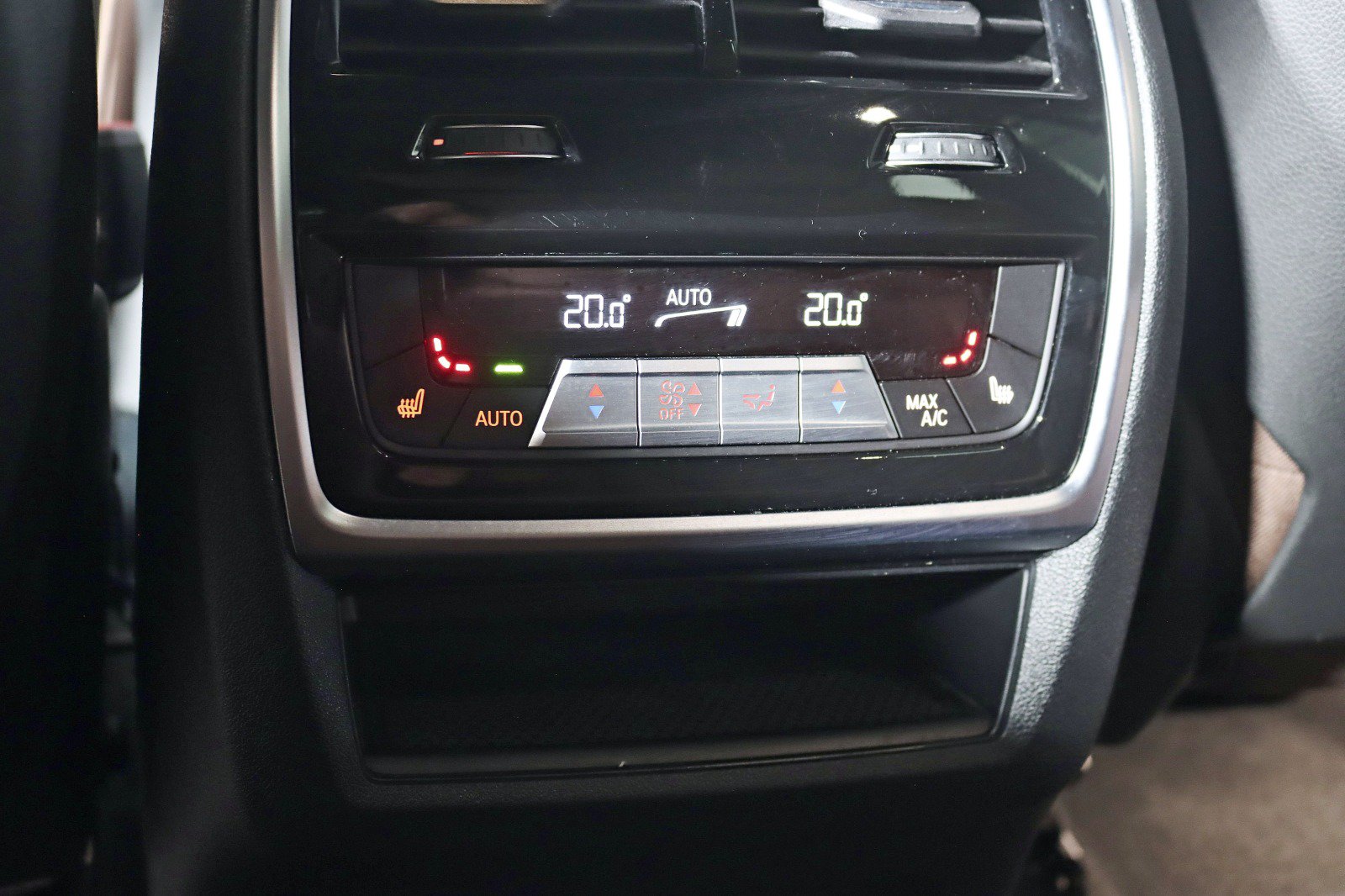 Used 2020 BMW X5 xDrive40i w/ Premium Enhanced Package AWD/4WD image 32