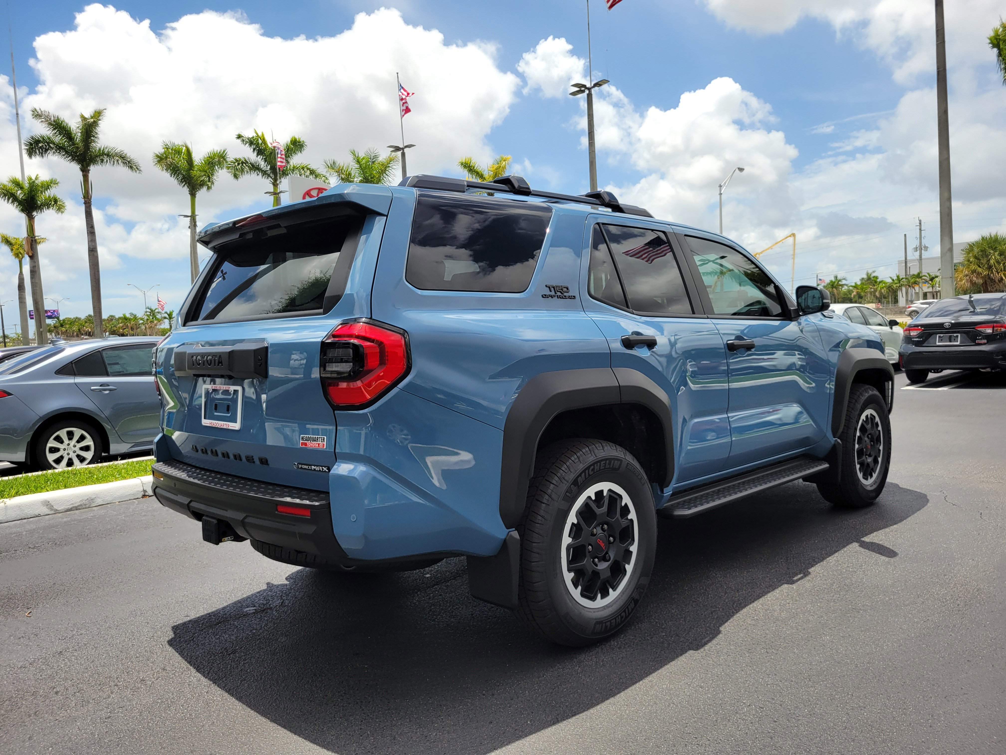 Used 2025 Toyota 4Runner 4WD image 12