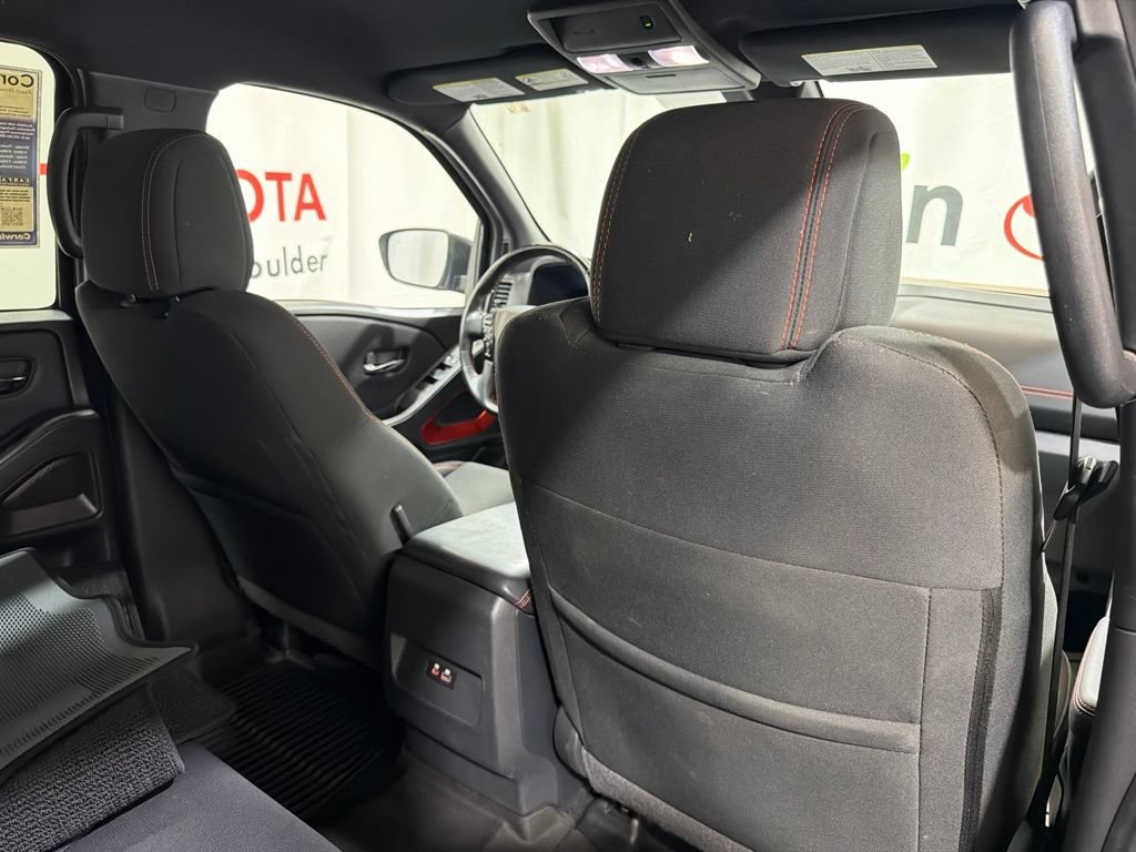 Used 2022 Nissan Frontier PRO-4X w/ Technology Package AWD/4WD image 14