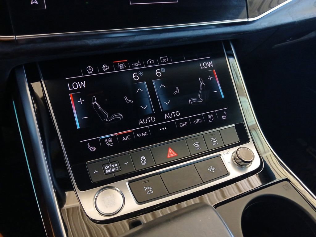 Used 2019 Audi Q8 Premium Plus AWD/4WD image 17