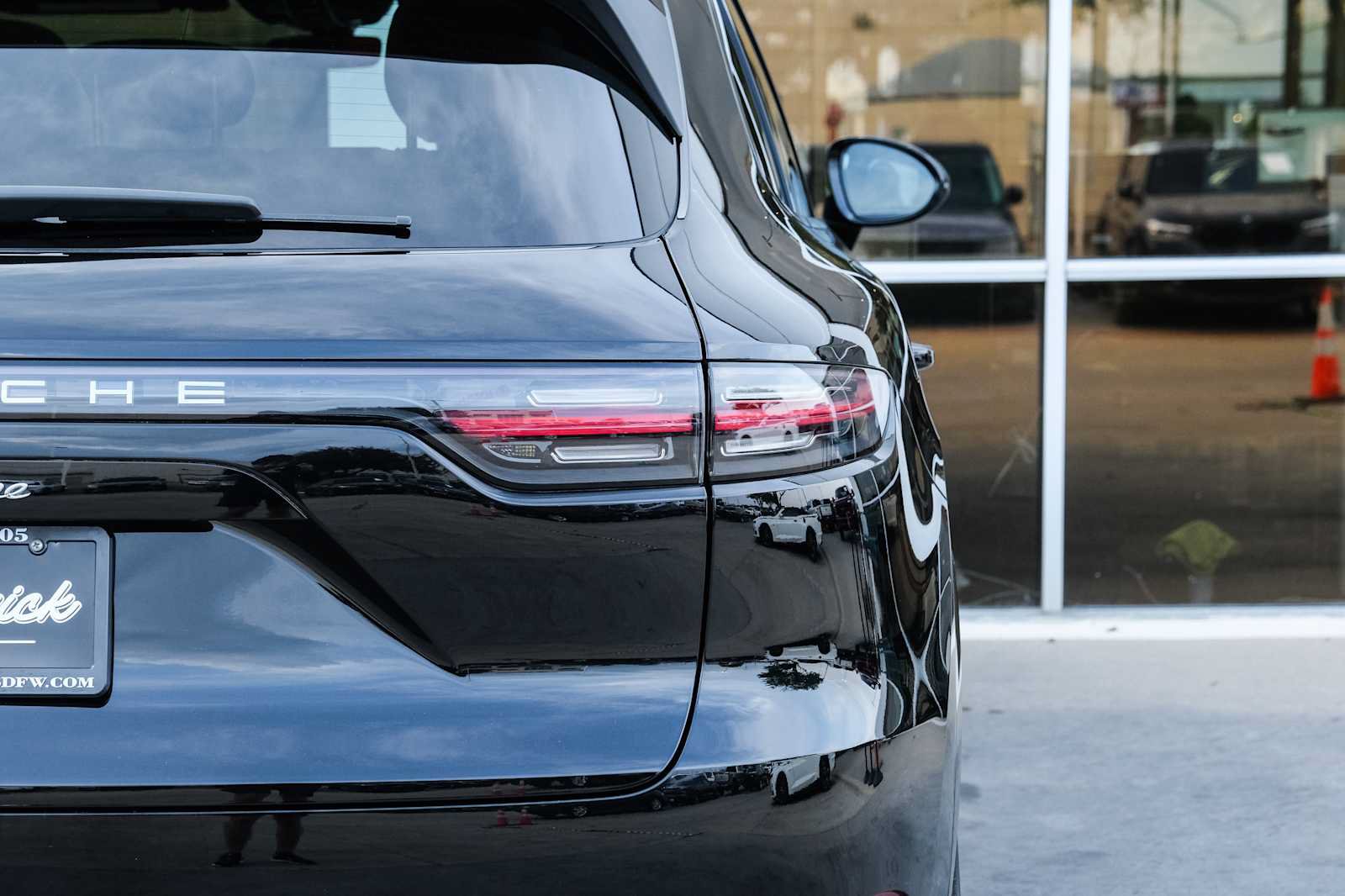 Used 2019 Porsche Cayenne AWD/4WD image 12