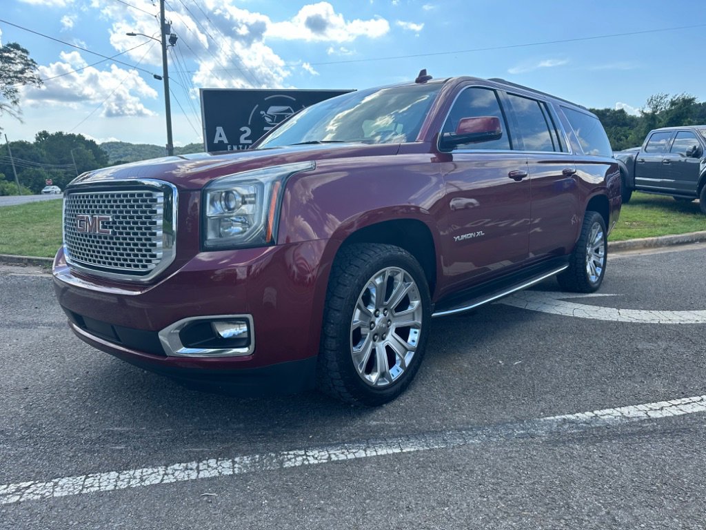 Used 2017 GMC Yukon XL SLT