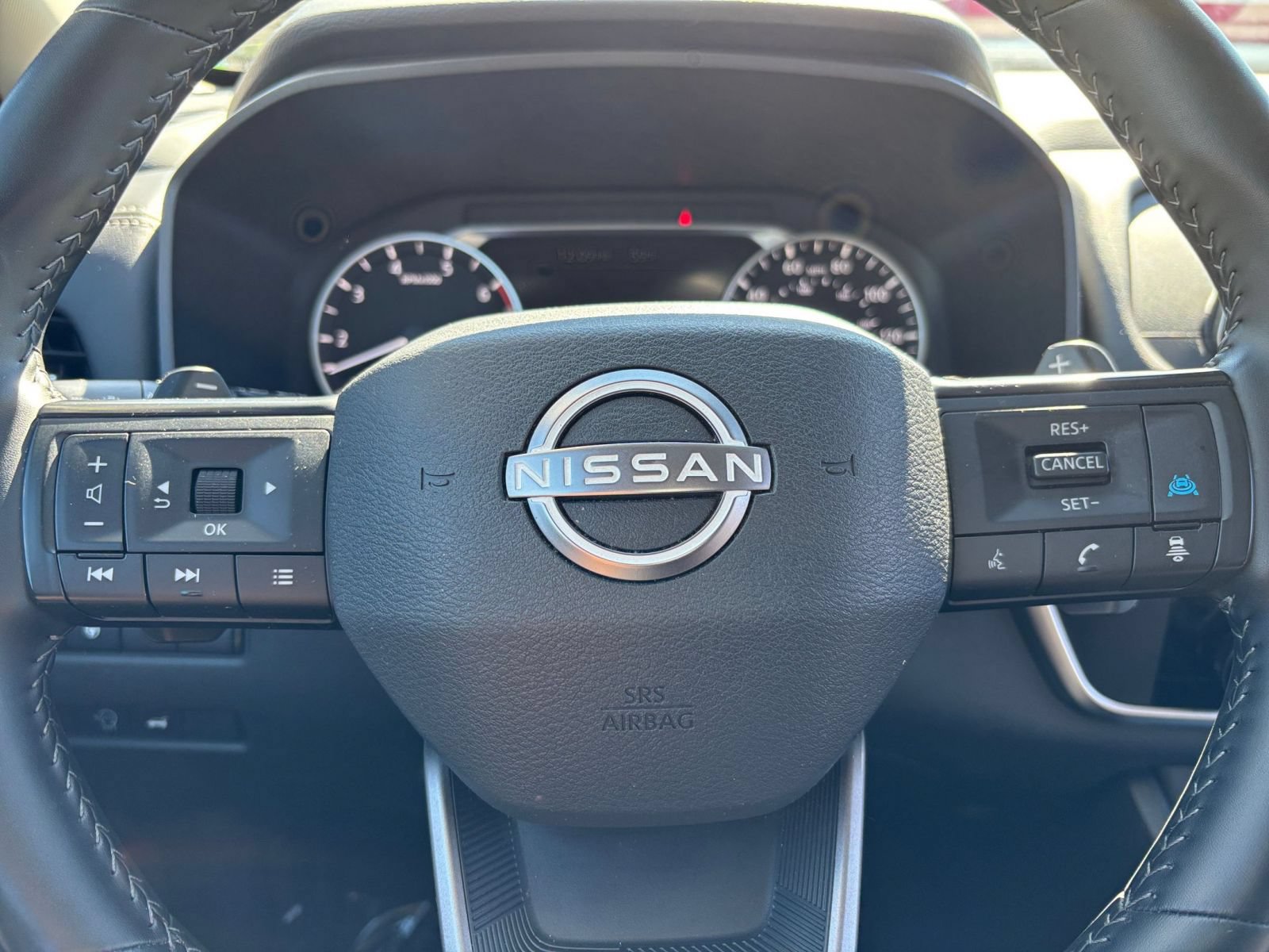 Used 2025 Nissan Rogue SV AWD/4WD image 29