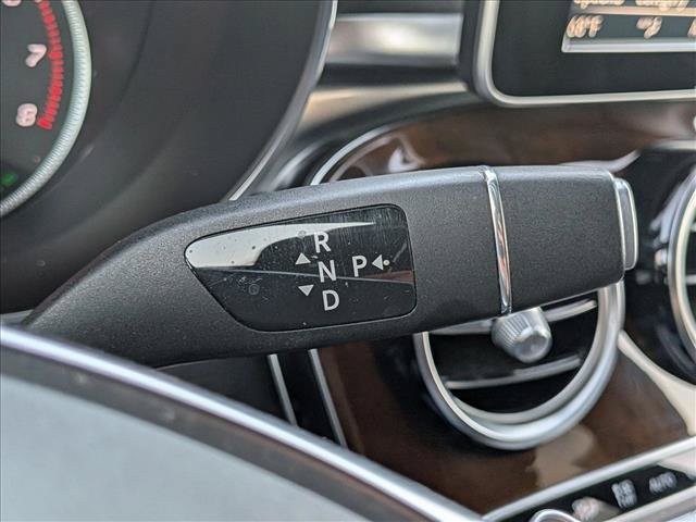 Used 2018 Mercedes-Benz GLC 350e 4MATIC image 12