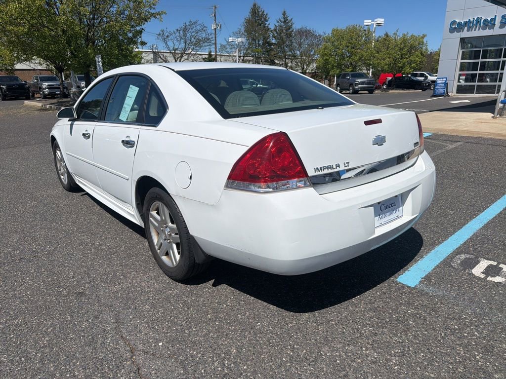 Used 2011 Chevrolet Impala LT FWD image 4