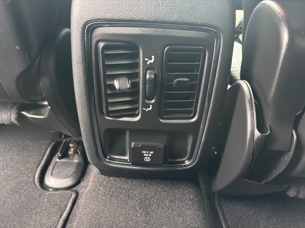 Used 2020 Jeep Grand Cherokee Altitude image 14