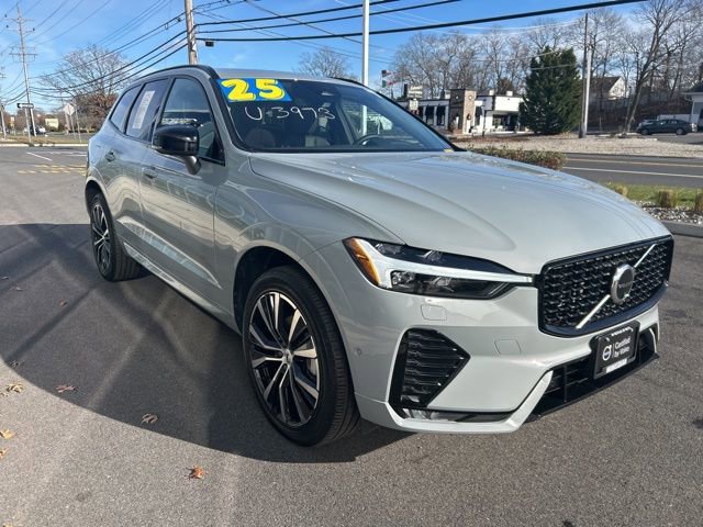 Certified 2025 Volvo XC60 B5 Plus image 6