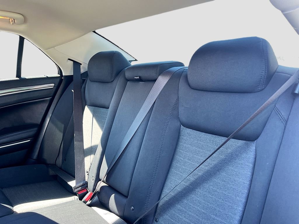 Used 2022 Chrysler 300 Touring w/ Sport Appearance Package image 23