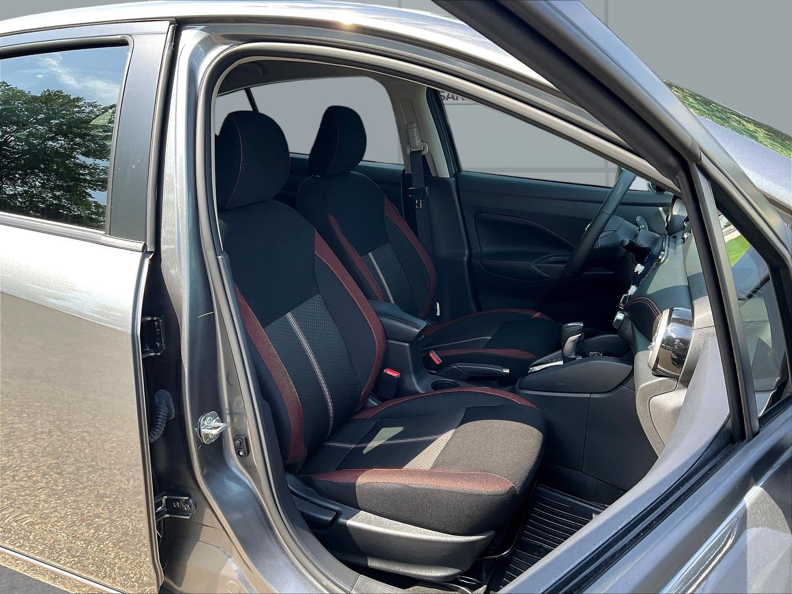 Certified 2025 Nissan Versa SR w/ Trunk Package FWD image 30