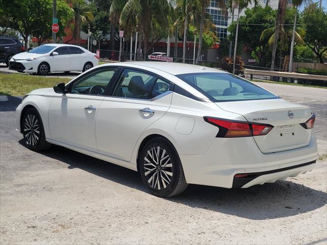 Used 2024 Nissan Altima 2.5 SV FWD image 6