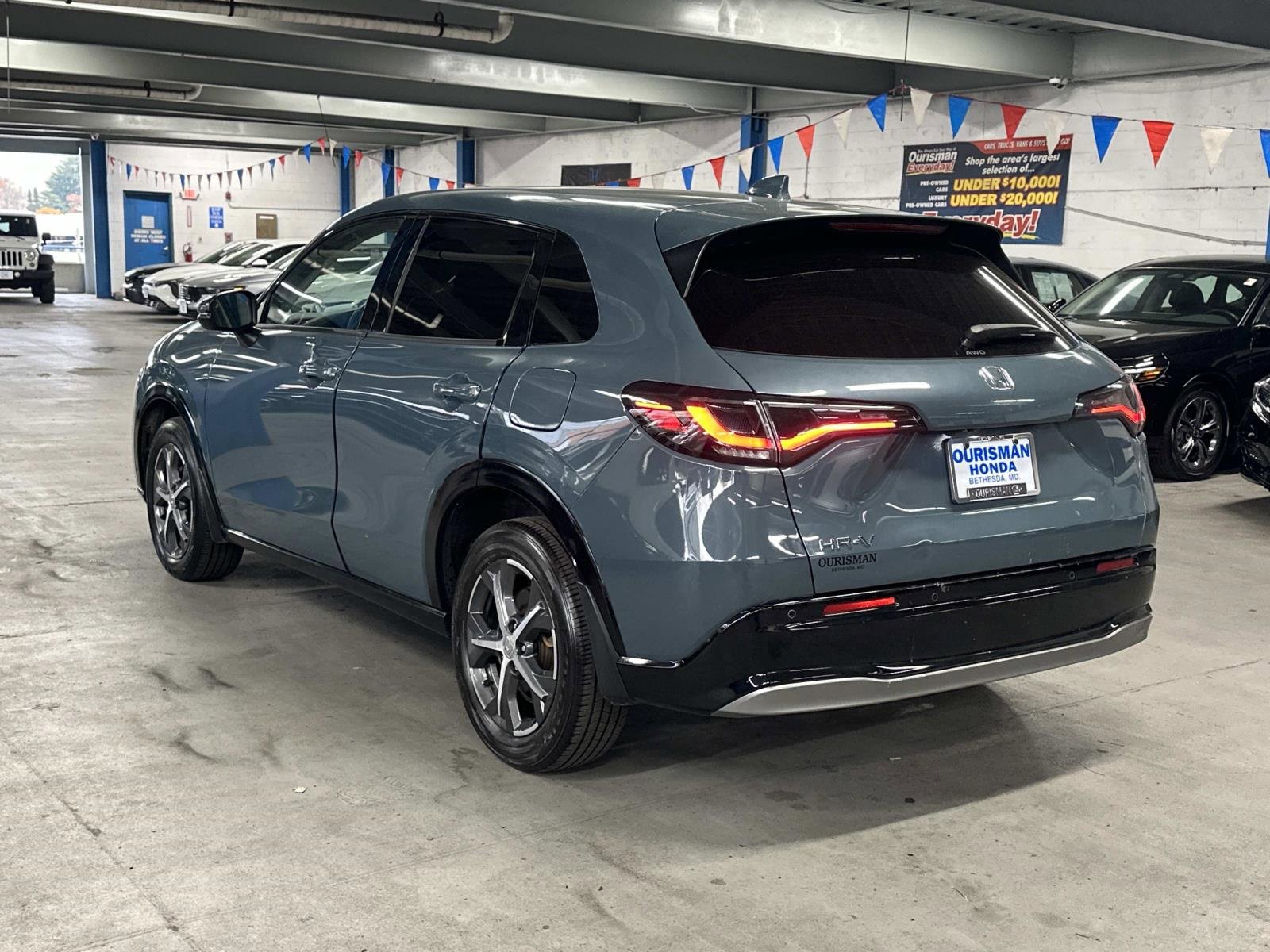 Used 2023 Honda HR-V EX-L image 4