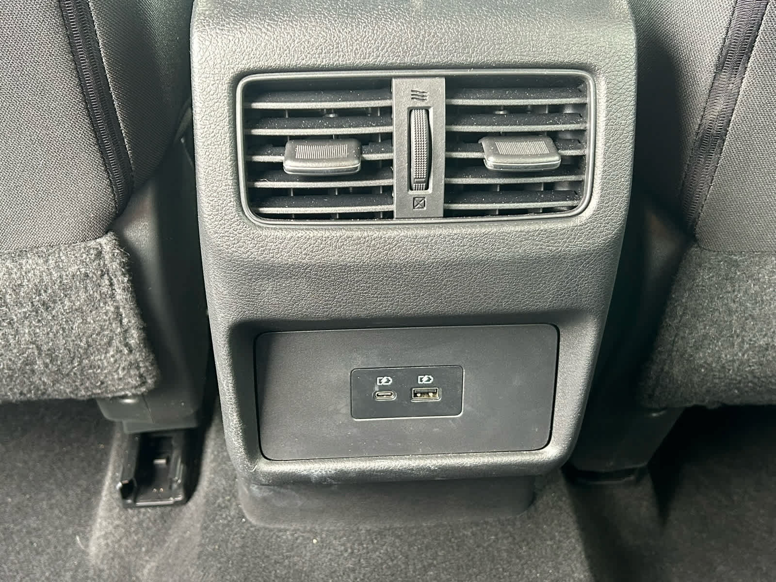 Used 2021 Nissan Rogue SV AWD/4WD image 12