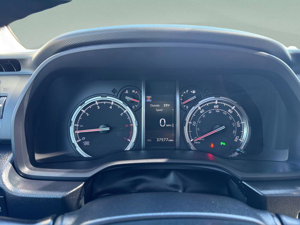 Used 2024 Toyota 4Runner Limited image 15