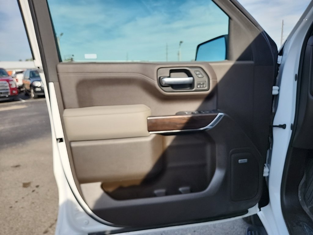 Used 2019 GMC Sierra 1500 SLT w/ SLT Premium Plus Package AWD/4WD image 29