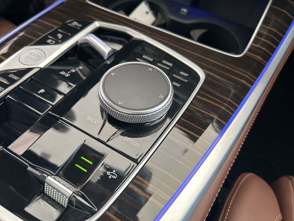 Used 2025 BMW X5 xDrive50e image 58