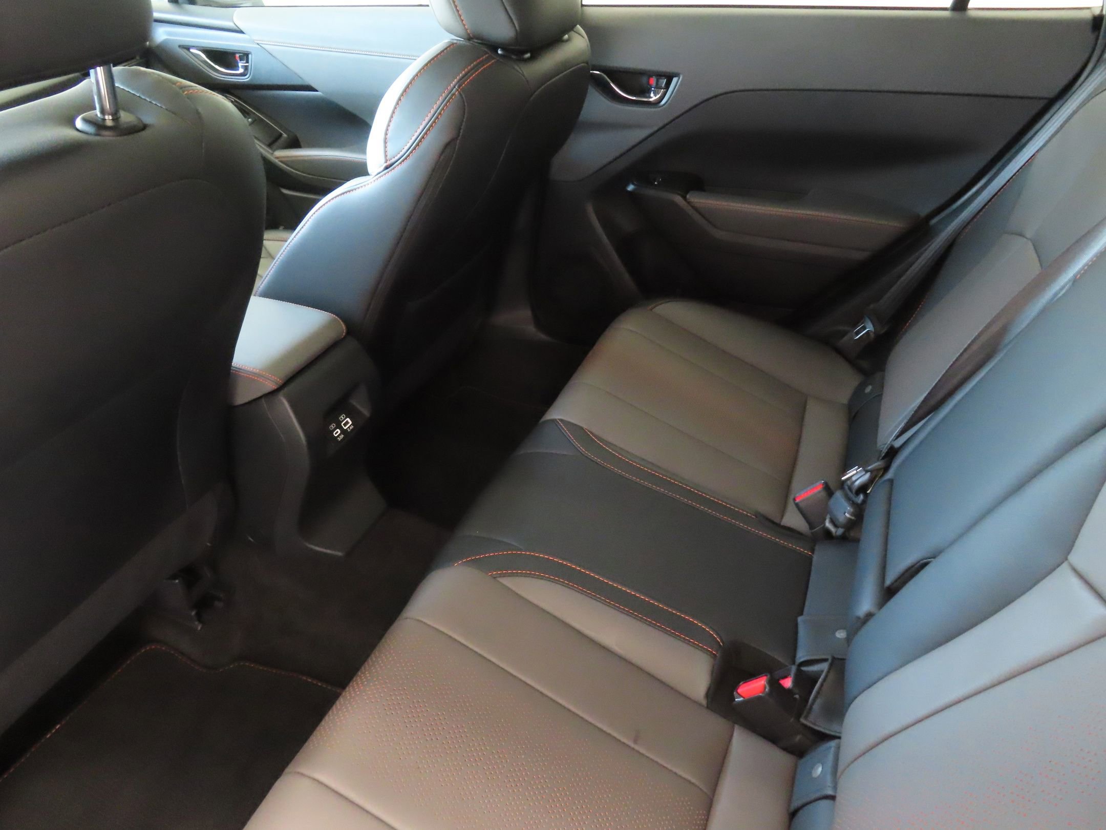 Certified 2025 Subaru Crosstrek 2.5i Limited w/ Crosstrek Mirror Package image 24