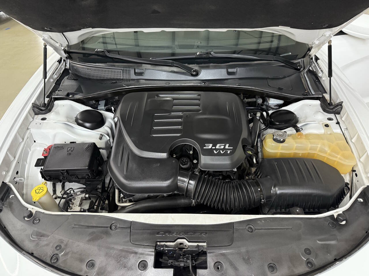 Used 2018 Dodge Charger GT AWD/4WD image 27
