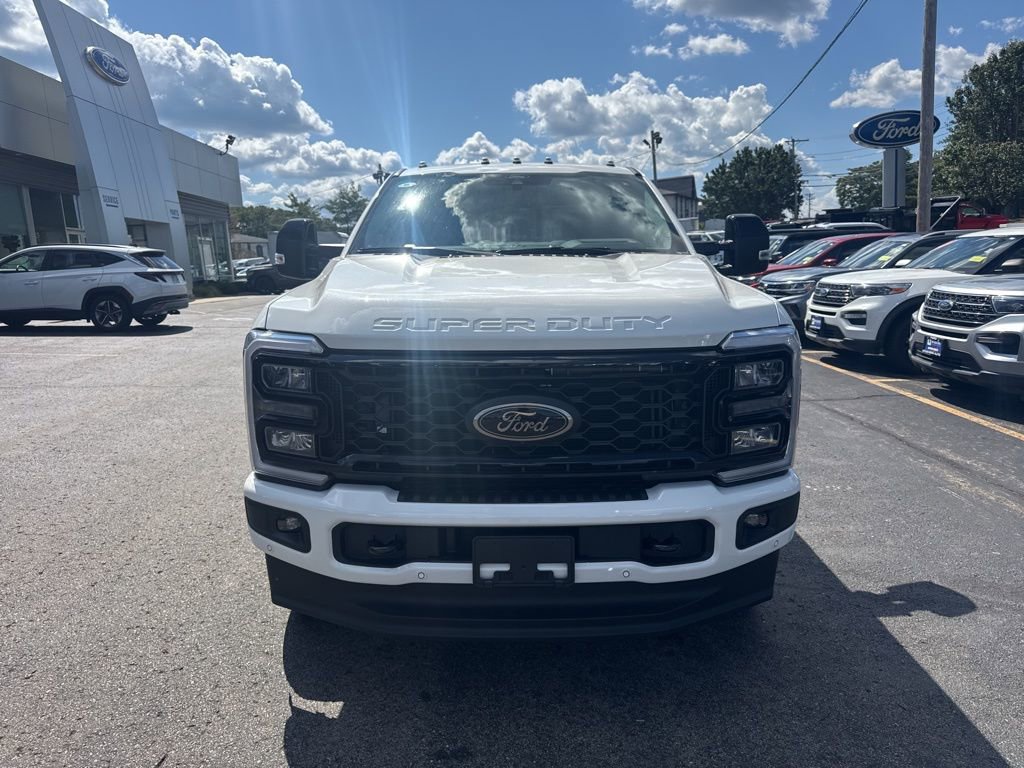 New 2026 Ford F350 Lariat w/ Black Appearance Package image 2