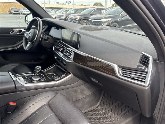 Used 2019 BMW X5 xDrive40i w/ M Sport Package AWD/4WD image 29