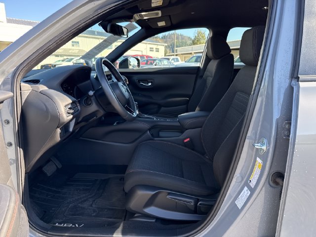 Certified 2025 Honda HR-V Sport image 17