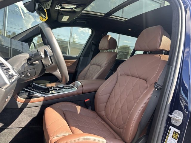 Used 2024 BMW X7 xDrive40i w/ M Sport Package image 15