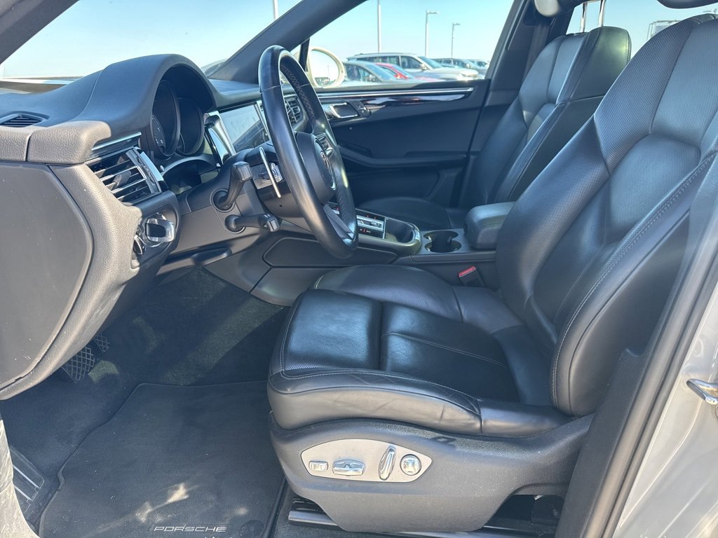 Used 2022 Porsche Macan S image 23