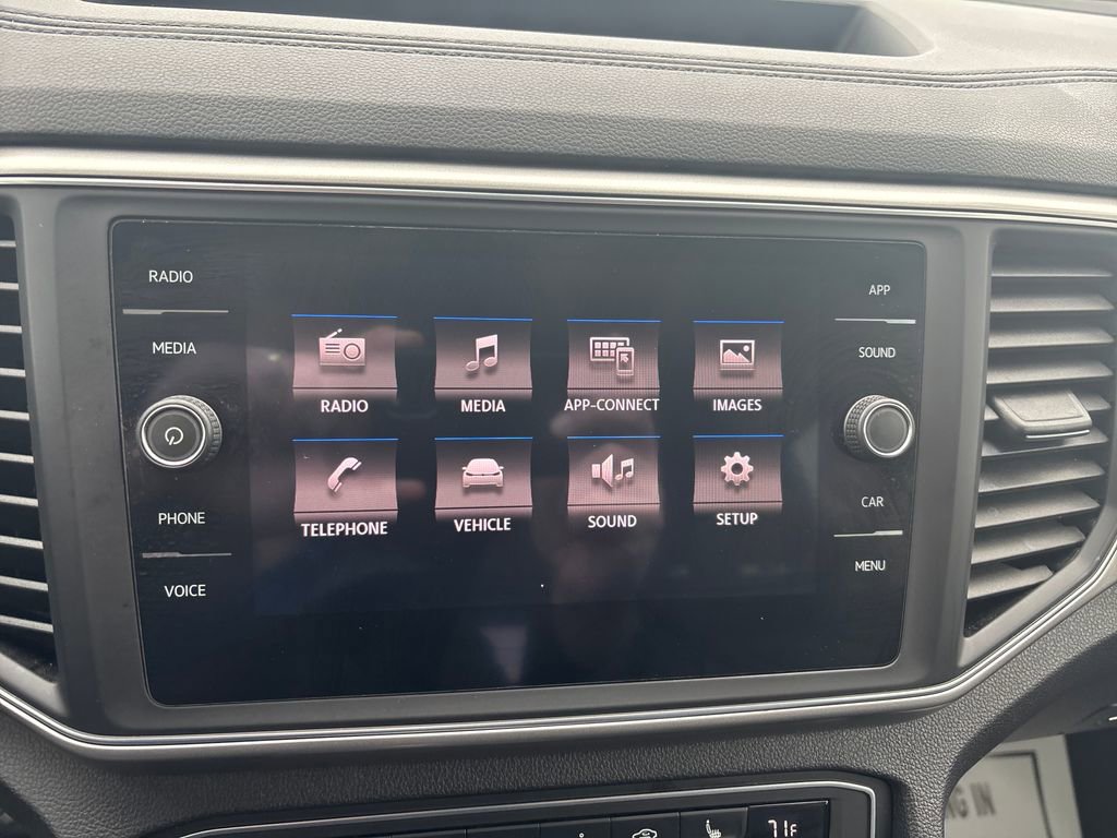 Used 2018 Volkswagen Atlas SE image 25