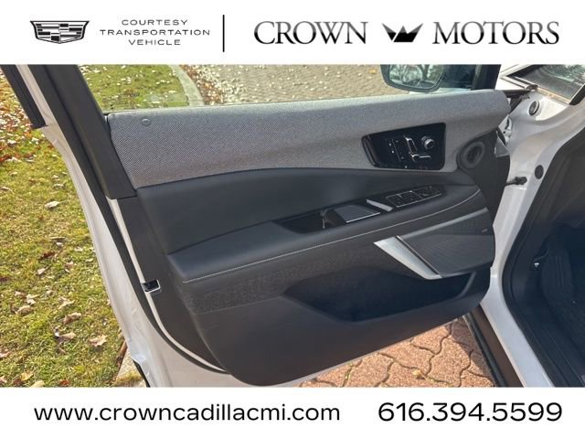 Used 2025 Cadillac Optiq Luxury 1 w/ LPO, Floor Liner Package image 19