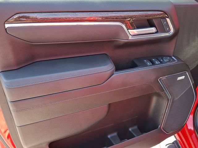 Used 2025 GMC Sierra 1500 Elevation w/ Preferred Package AWD/4WD image 12