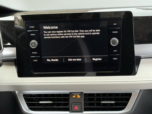 New 2026 Volkswagen Taos SE image 17