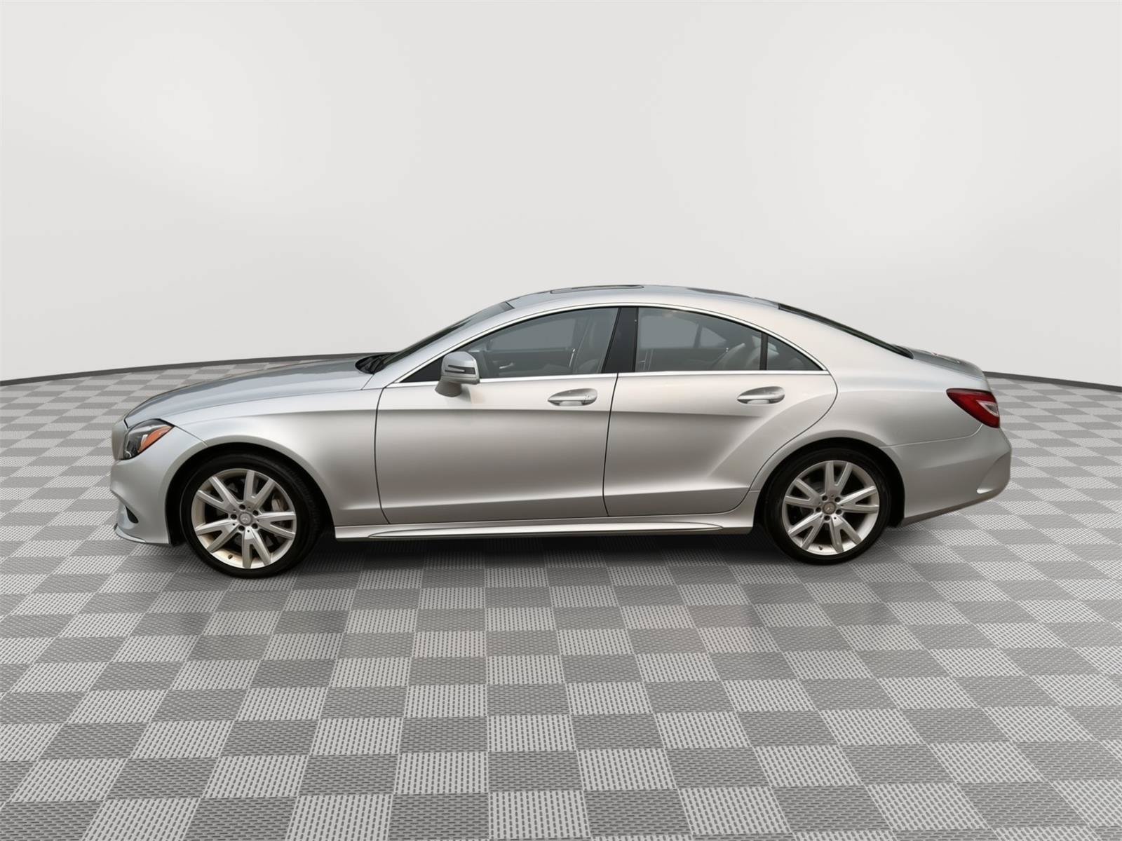Used 2015 Mercedes-Benz CLS 550 4MATIC image 4