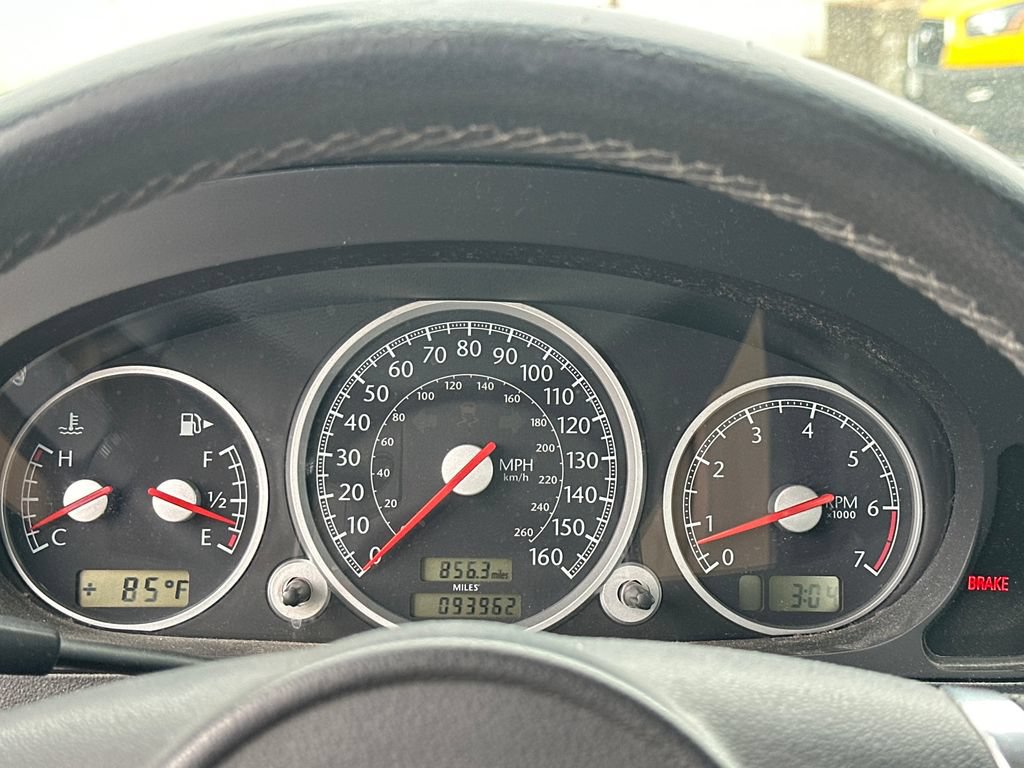 Used 2005 Chrysler Crossfire Convertible RWD image 14