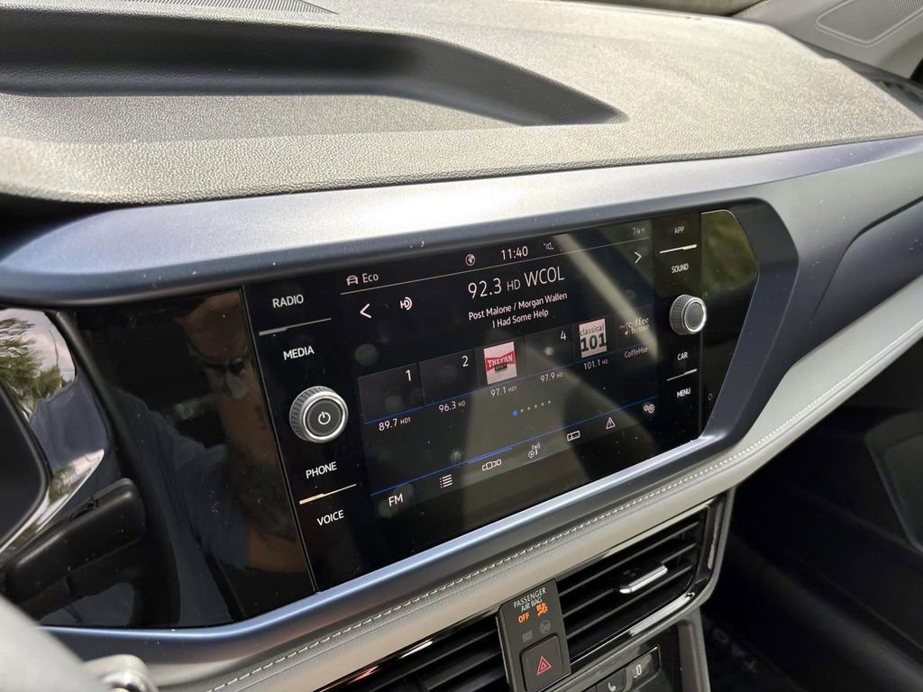 Used 2024 Volkswagen Taos SE image 20