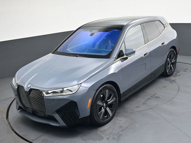 Used 2023 BMW iX xDrive50 w/ Premium Package image 26