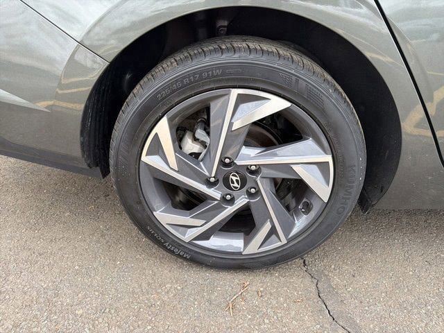 Used 2025 Hyundai Elantra Sport image 7