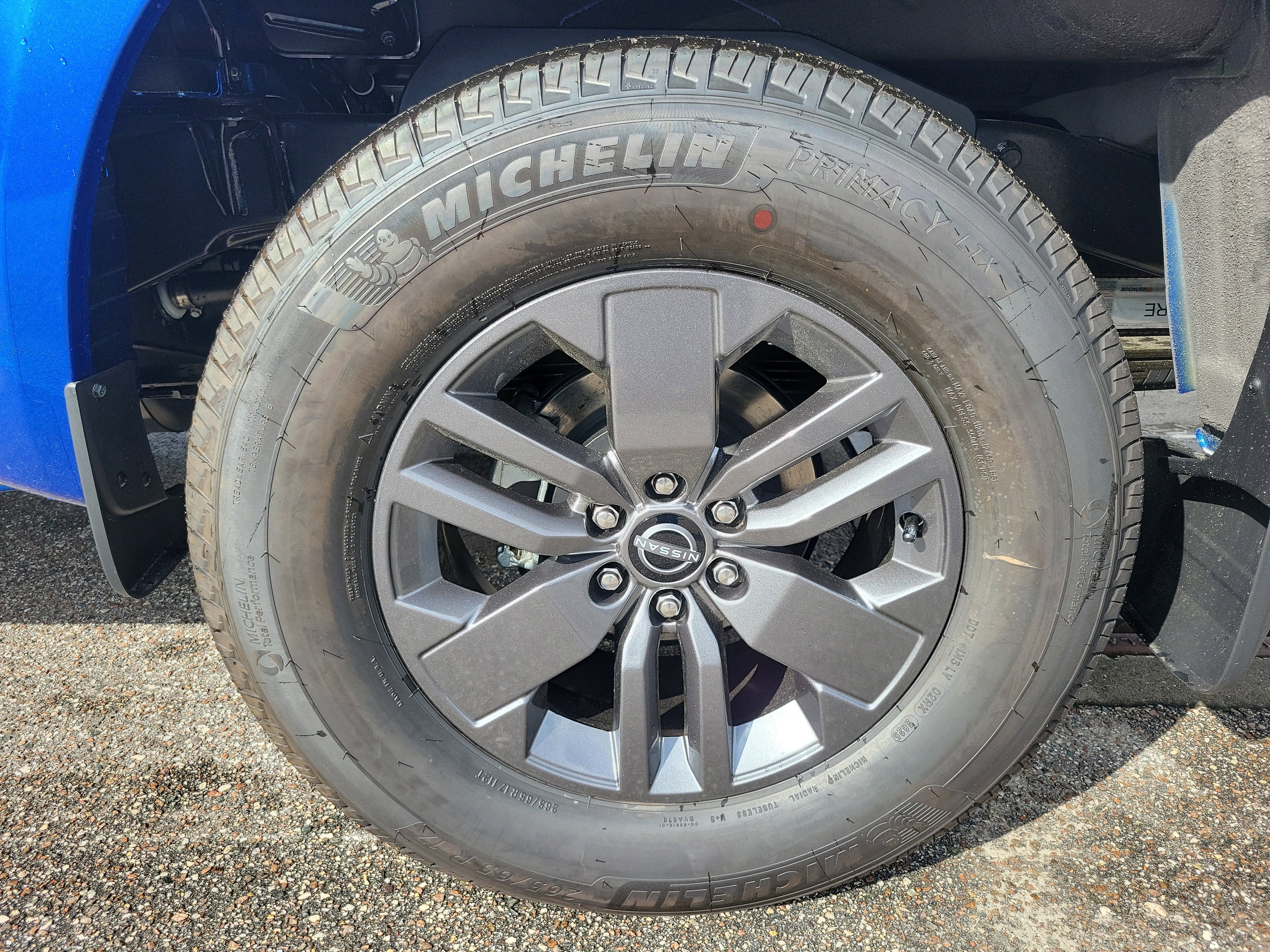 New 2026 Nissan Frontier SV image 6